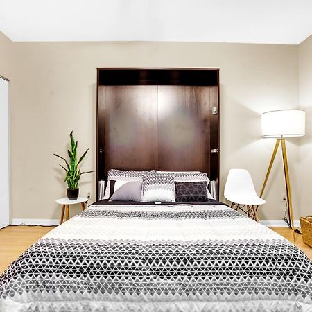 Rittenhouse Studio Apartment With Patio By Act Philadelphia Exterior photo